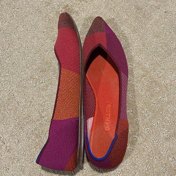 Rothy’s limited edition super cute Point color block pattern, size 10 - Picture 4 of 4